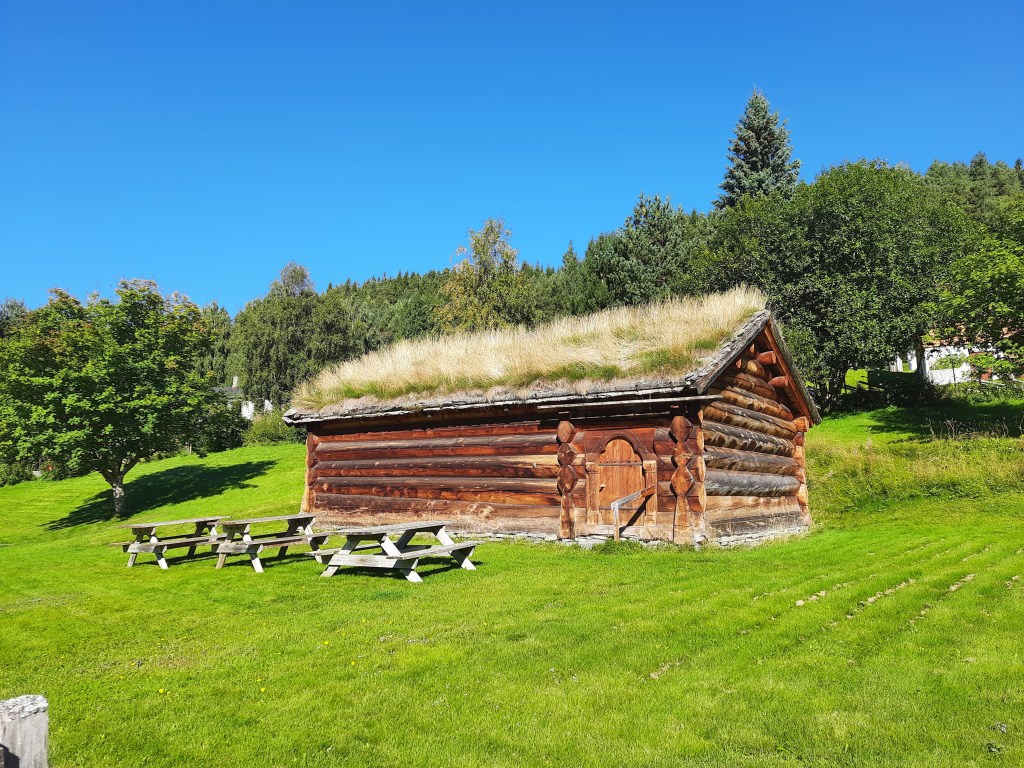 Ein Beispiel für die unzähligen Holzhäusern in Norwegen.